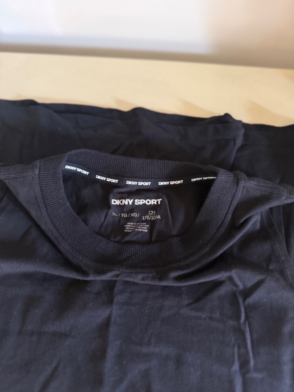 DKNY Sport Women's Muscle Tank Top - XL - Picture 3 of 3
